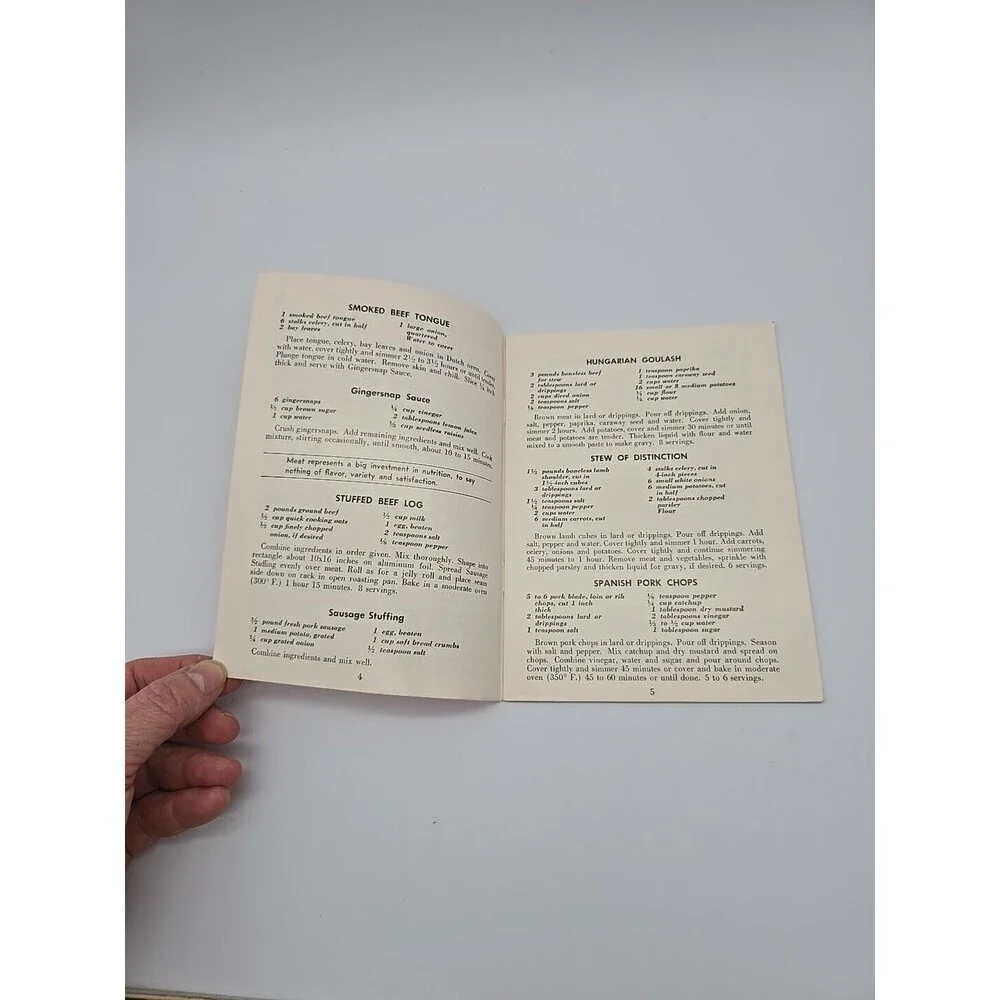 GALAXY of FOODS Homemakers Service Dept Cookbook National LiveStock & Meat Board